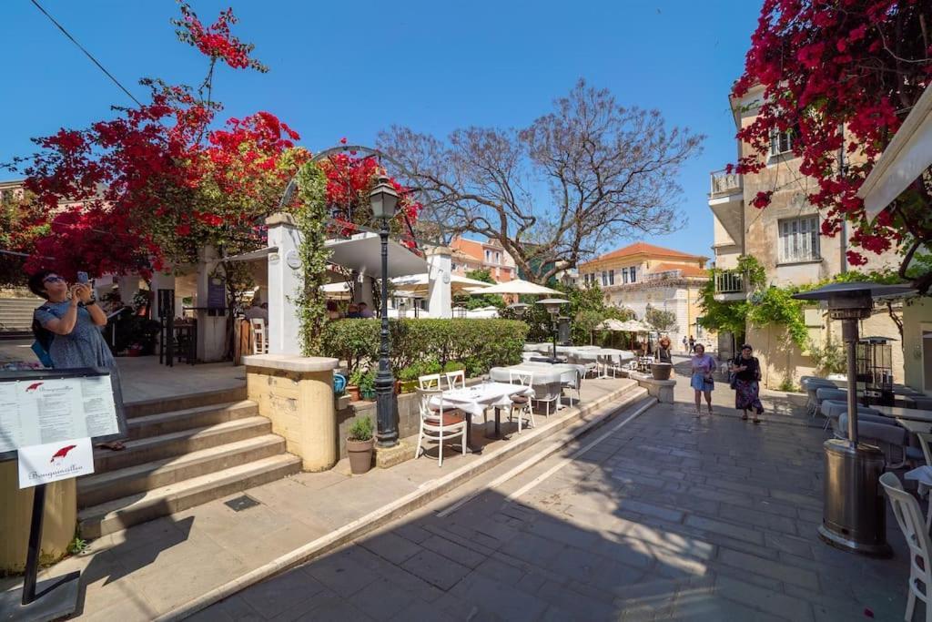 Old Town Corfu Romantic Studio Manto Nymfes Apartamento Exterior foto