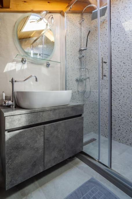 Old Town Corfu Romantic Studio Manto Nymfes Apartamento Exterior foto